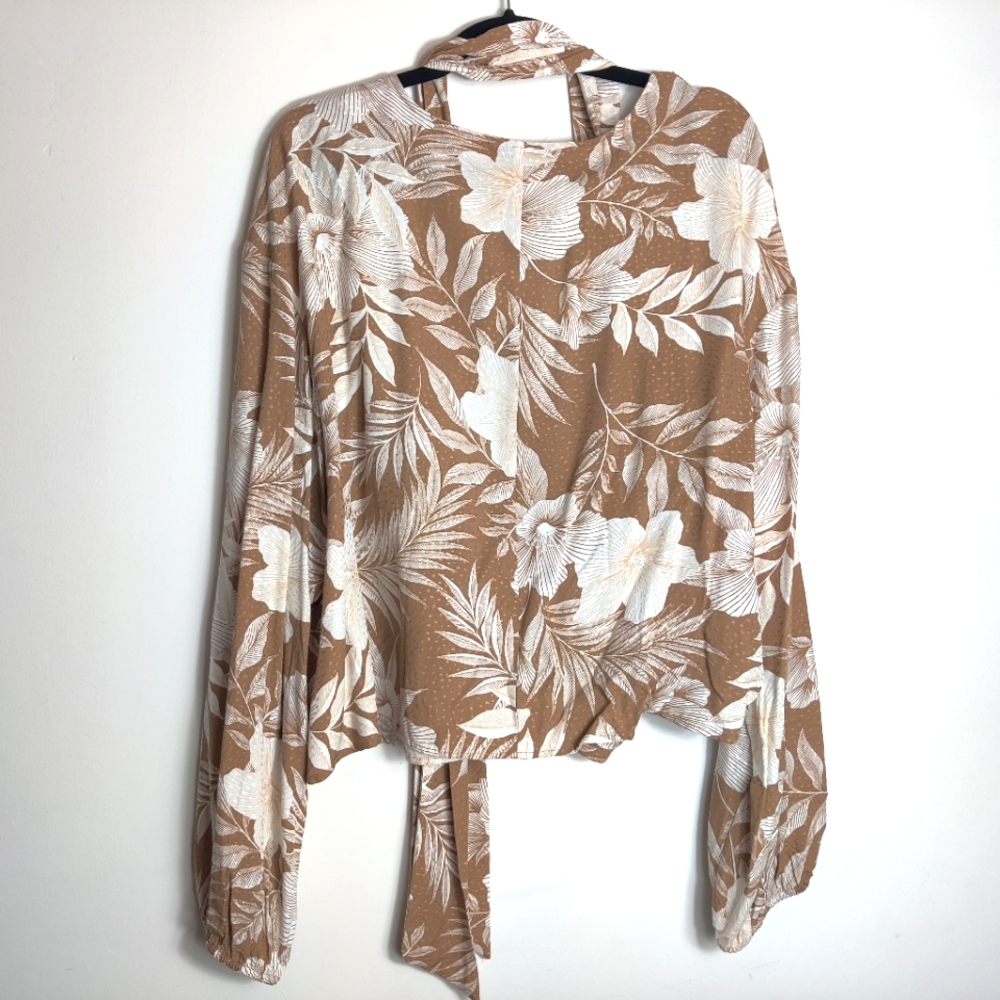NEW LANE BRYANT Classic Crop Long-Sleeve Full-Wrap Top Blouse Size 24 - Picture 5 of 12